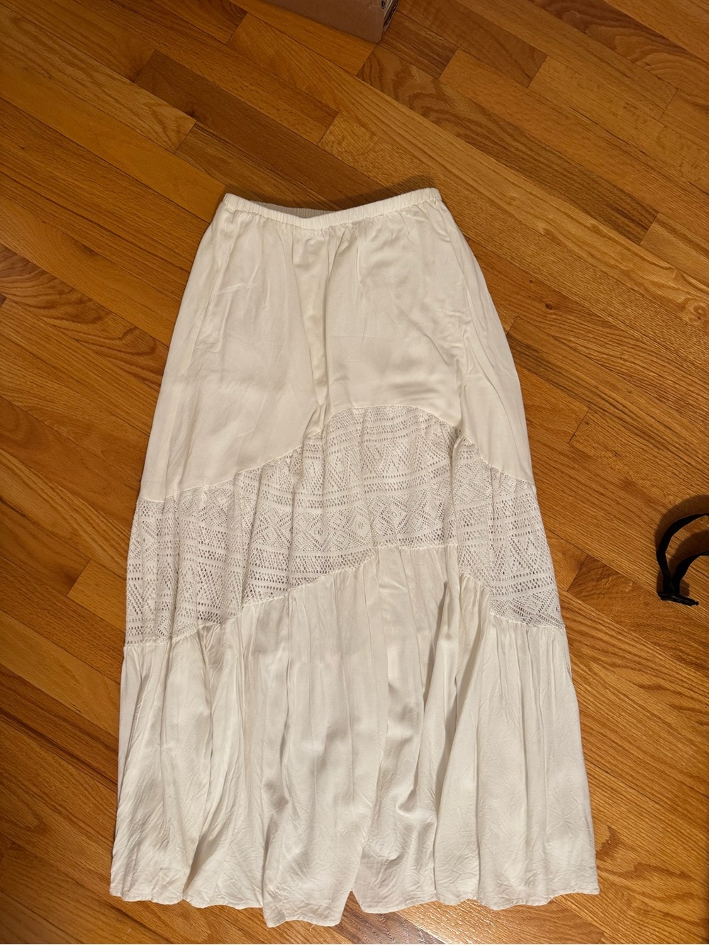 Women’s White Lace Panel Maxi Skirt